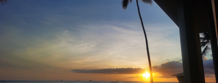 Moana Surfrider Beach Club is one of hawai best.