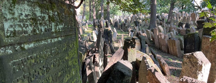 Starý židovský hřbitov | Old Jewish Cemetery is one of Prager Wochenende.
