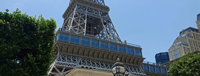 Eiffel Tower is one of Makao.