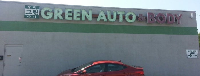 Green Automotive is one of Locais curtidos por Chester.