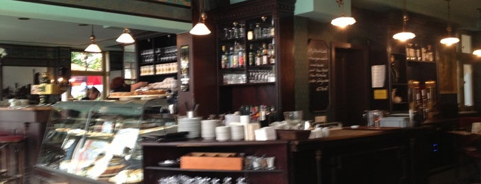 Café Heider is one of Locais curtidos por King.