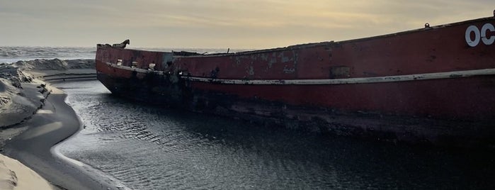 Ocean Pursuit Shipwreck is one of Outer Banks.