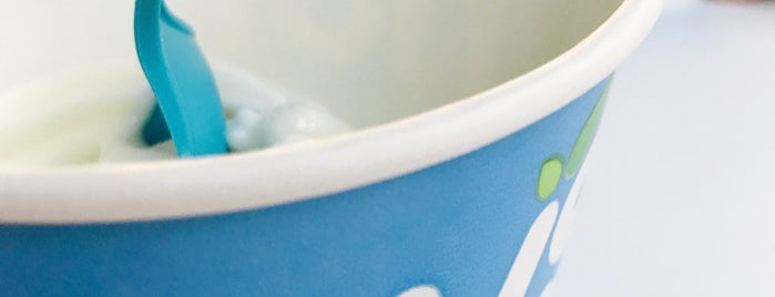 Nuny's Yogurt is one of Lieux qui ont plu à Odette.