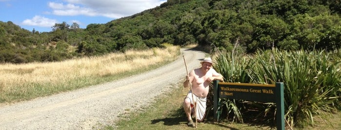 Waikaremoana Great Walk is one of Tempat yang Disukai Katya.