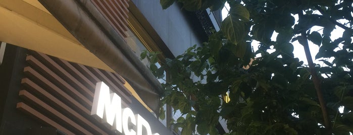McDonald's is one of 煙くないコーヒーショップ.