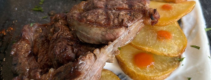 Pata Negra is one of Almoço.