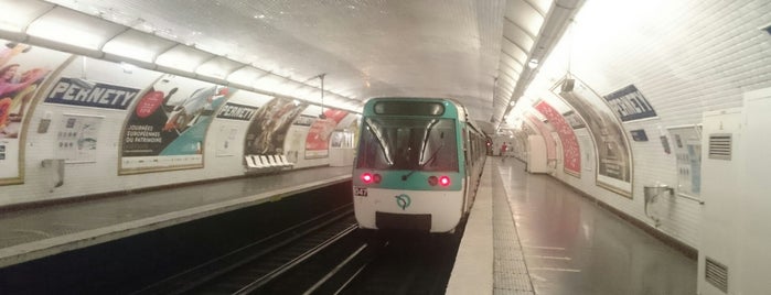 Métro Pernety [13] is one of Paris Metro.