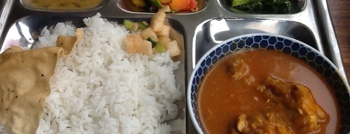 Spice Kitchen MOONA is one of TOKYO-TOYO-CURRY 2.