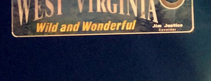 Virginia Occidental is one of The US, All 50 States, & American Territories🇺🇸.