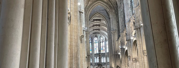 Cathédrale Notre-Dame d'Évreux is one of Texan in Paris.