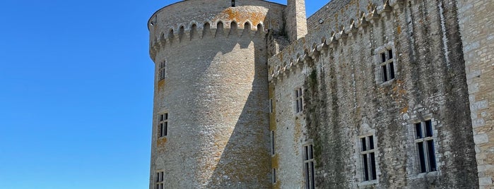 Chateau de Suscinio is one of Bretagne.