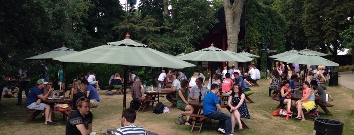 Regent's Park Open Air Theatre is one of Orte, die Simon gefallen.