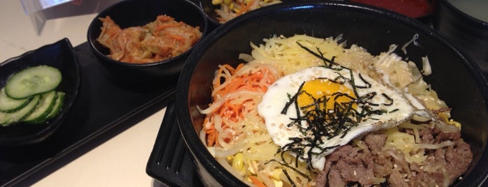 DubuYo Urban Korean Food is one of สถานที่ที่ Woo ถูกใจ.