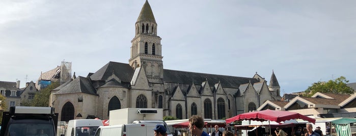 Marché Notre Dame is one of Guide to Poitiers's best spots.