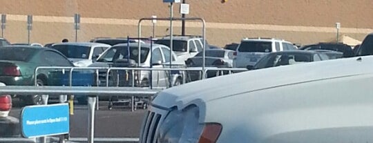 Walmart Supercenter is one of Vene’s Liked Places.