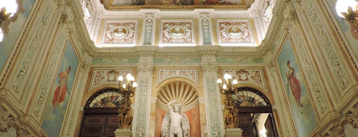 Palacio de los duques de Santoña is one of M- S(Congreso, Atocha, Huertas, Lavapies, Latina).