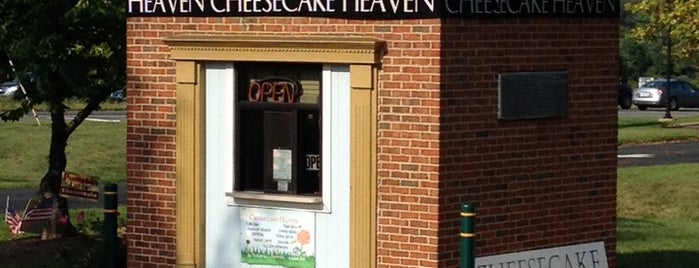 Cheesecake Heaven is one of Locais curtidos por Char.