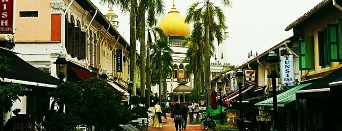 Arab Street is one of Singapore Attractions.