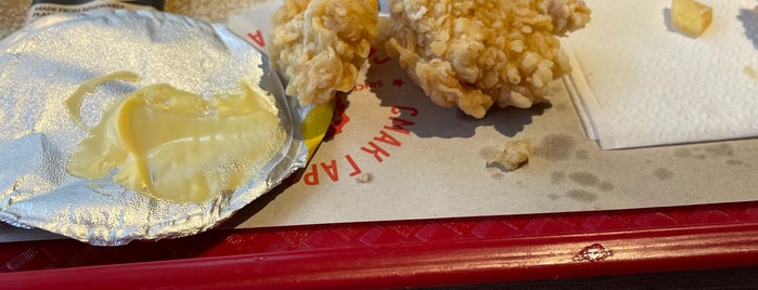 KFC is one of Annaさんのお気に入りスポット.