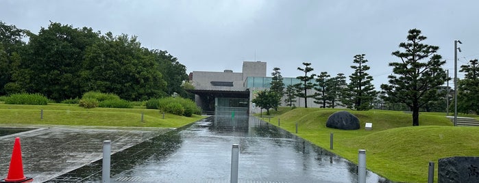 高志の国文学館 is one of 文学館.