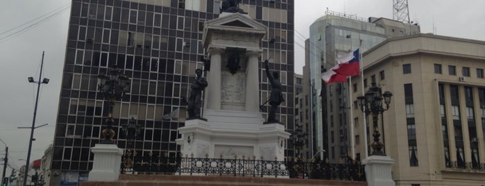 Monumento a los Héroes de Iquique is one of Gaby : понравившиеся места.