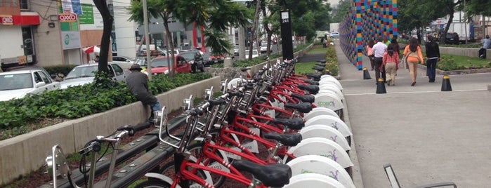 Ecobici 241 is one of Tempat yang Disukai carlos.