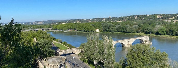Pont d'Avignon | Pont Saint-Bénézet is one of France.