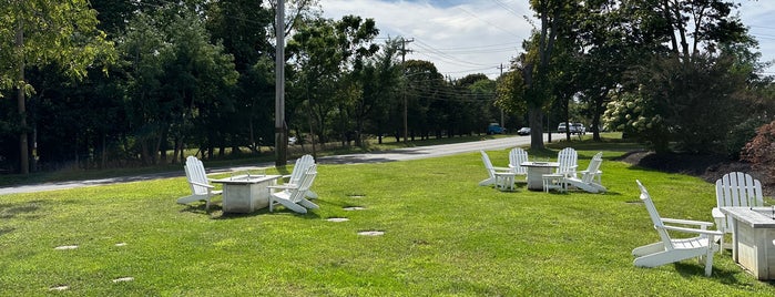 Hellenic Snack Bar & Restaurant is one of Northfork.