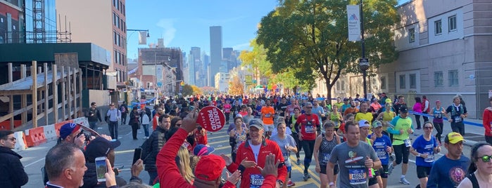 NYC Marathon - Mile 14 is one of Locais curtidos por Valerie.