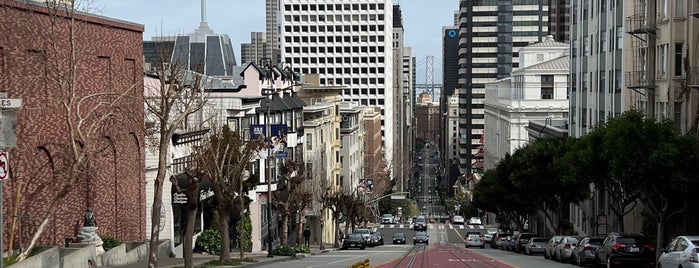California Street is one of San Francisco.