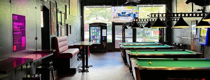 Smith's Olde Bar is one of Atlanta.