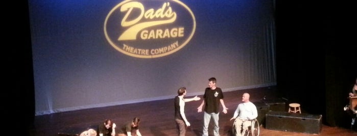 Dad's Garage at 7 Stages is one of Toddさんのお気に入りスポット.