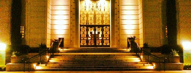 Griffith Observatory is one of California.