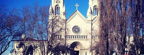 Église Saint-Pierre-et-Saint-Paul is one of Walk up an appetite San Francisco.