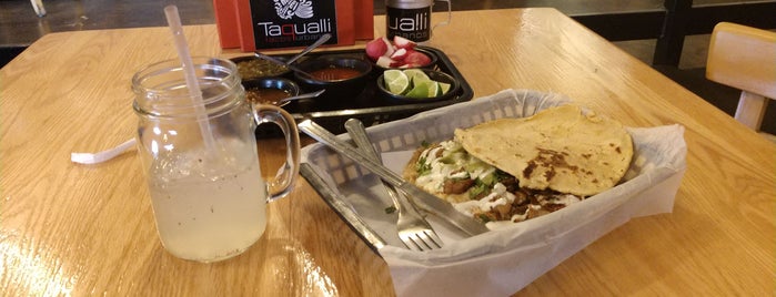 Taqualli tacos urbanos is one of Leさんのお気に入りスポット.