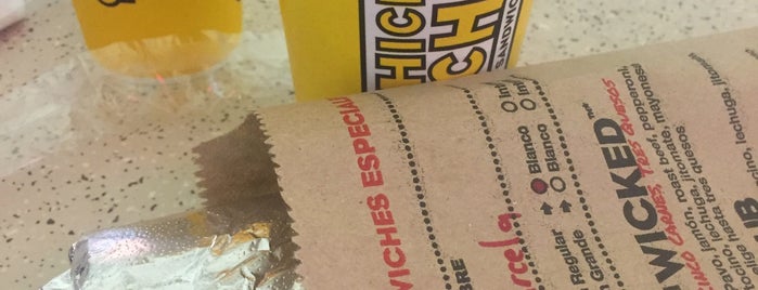Which Wich? Superior Sandwiches is one of Locais curtidos por Tania.
