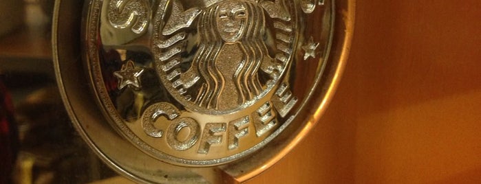 Starbucks is one of Lieux qui ont plu à Mei.