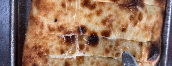 Kardeşler Karadeniz Pide is one of anadolu yakası.