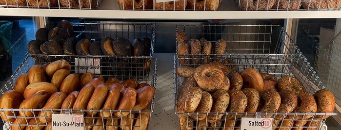 Rubinstein Bagels is one of Craig's Saved Places.