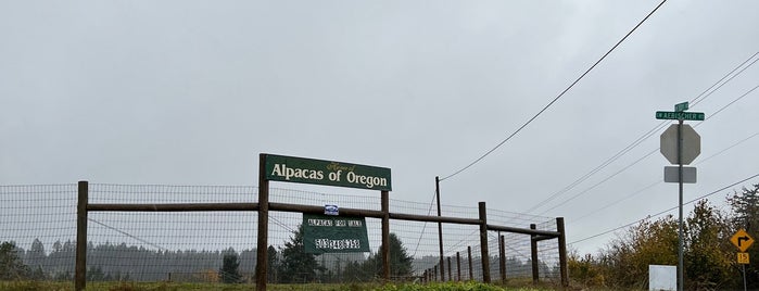 Alpacas of Oregon is one of Flist.