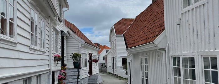 Skudesneshavn is one of Norske byer/Norwegian cities.