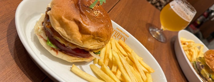 ISLAND BURGERS is one of Lunch time in working 2.