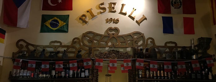Bar Piselli is one of Lima.