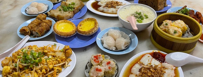 Restoran Chang Keong Dim Sum is one of Lugares guardados de Adrien.