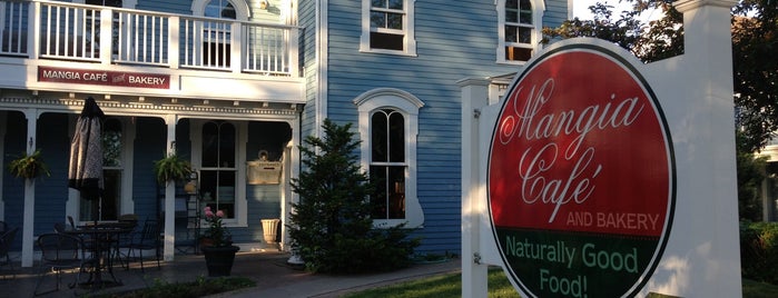 Mangia Cafe And Bakery is one of Below the Hill (Niagara Co).
