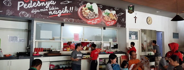 Mapan Suroboyo is one of Restaurants in Surabaya.