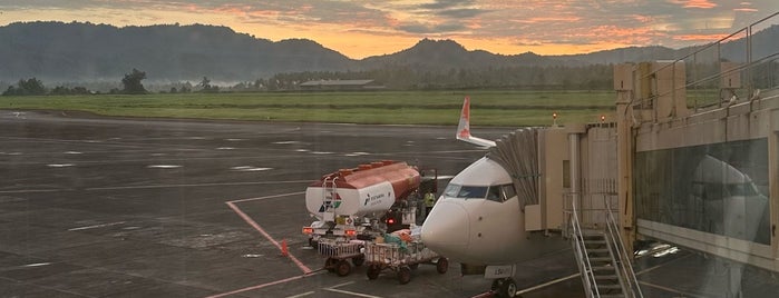 Sam Ratulangi International Airport (MDC) is one of airport.