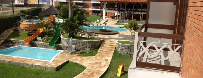 Hotel Village Premium is one of สถานที่ที่ Mariana ถูกใจ.