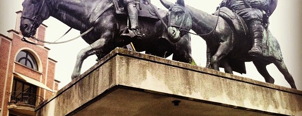 Don Quichotte und Sancho Panza is one of Statues de Bruxelles / Standbeelden van Brussel.