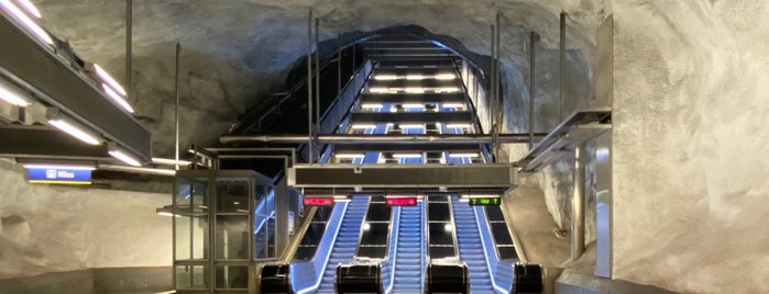 Hjulsta T-bana is one of Stockholm T-Bana (Tunnelbana/Metro/U-Bahn).